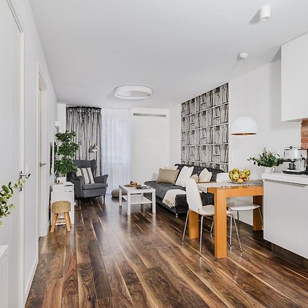 Grzybowska P&O Serviced Apartments Warsaw Ngoại thất bức ảnh